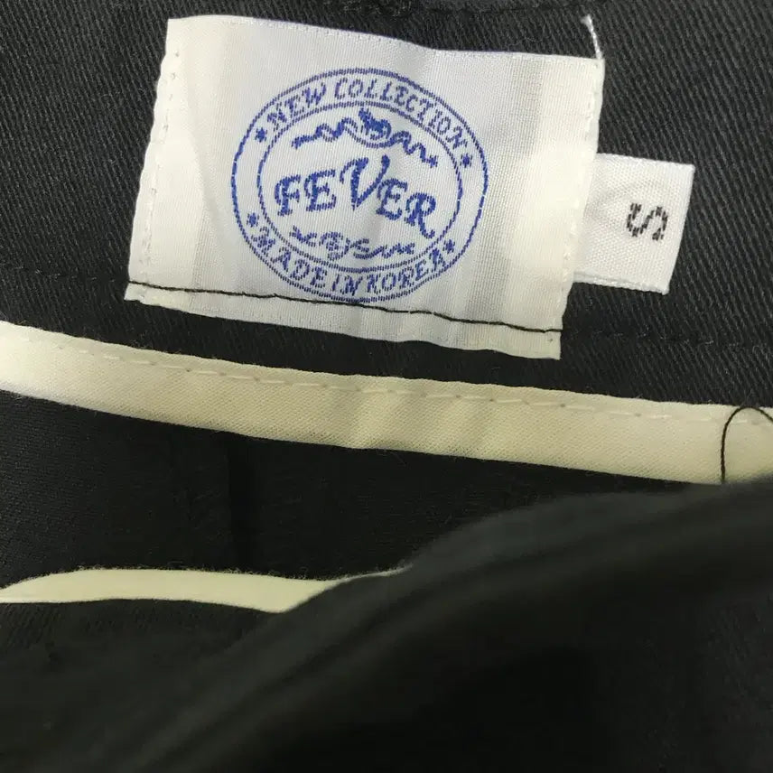 [BUNJANG] FEVER Black Cotton Twopintuck Half Shorts / 새) FEVER 블랙 탄탄 하프 쇼츠 반바지