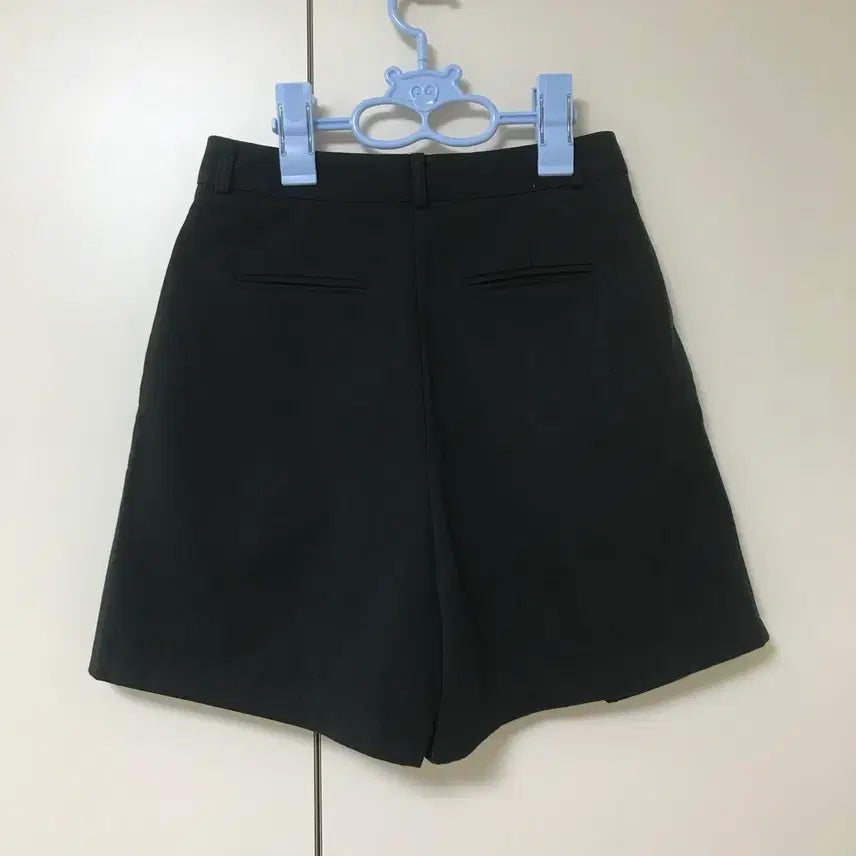 [BUNJANG] FEVER Black Cotton Twopintuck Half Shorts / 새) FEVER 블랙 탄탄 하프 쇼츠 반바지