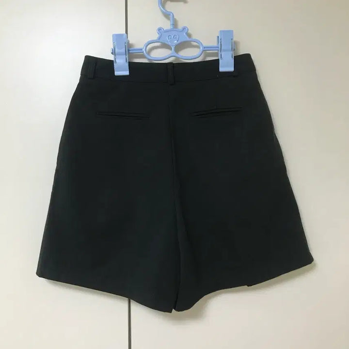 [BUNJANG] FEVER Black Cotton Twopintuck Half Shorts / 새) FEVER 블랙 탄탄 하프 쇼츠 반바지