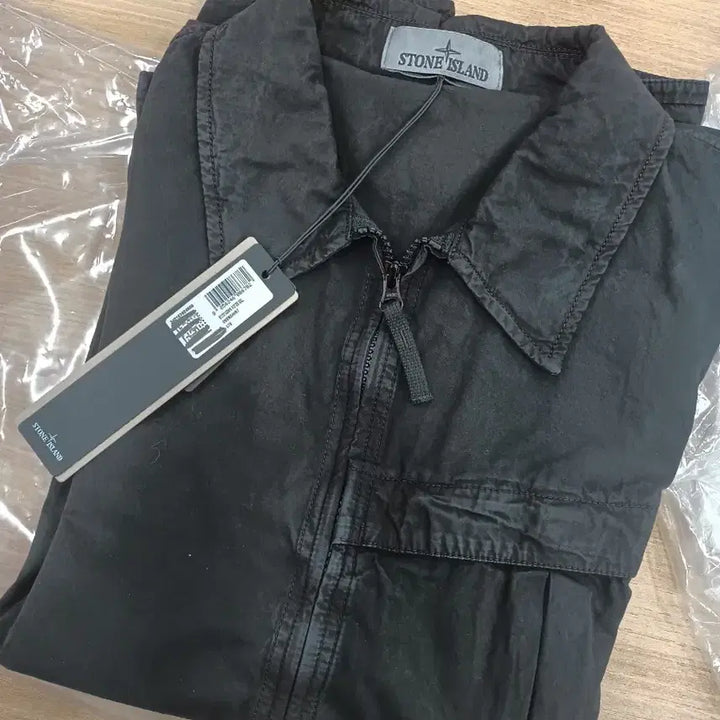 [BUNJANG] Stone Island 103WN Garment Dyed Zip Overshirt Black / 스톤 아일랜드 103WN 가먼트 다이드 집 오버셔츠 블랙 - 24FW
