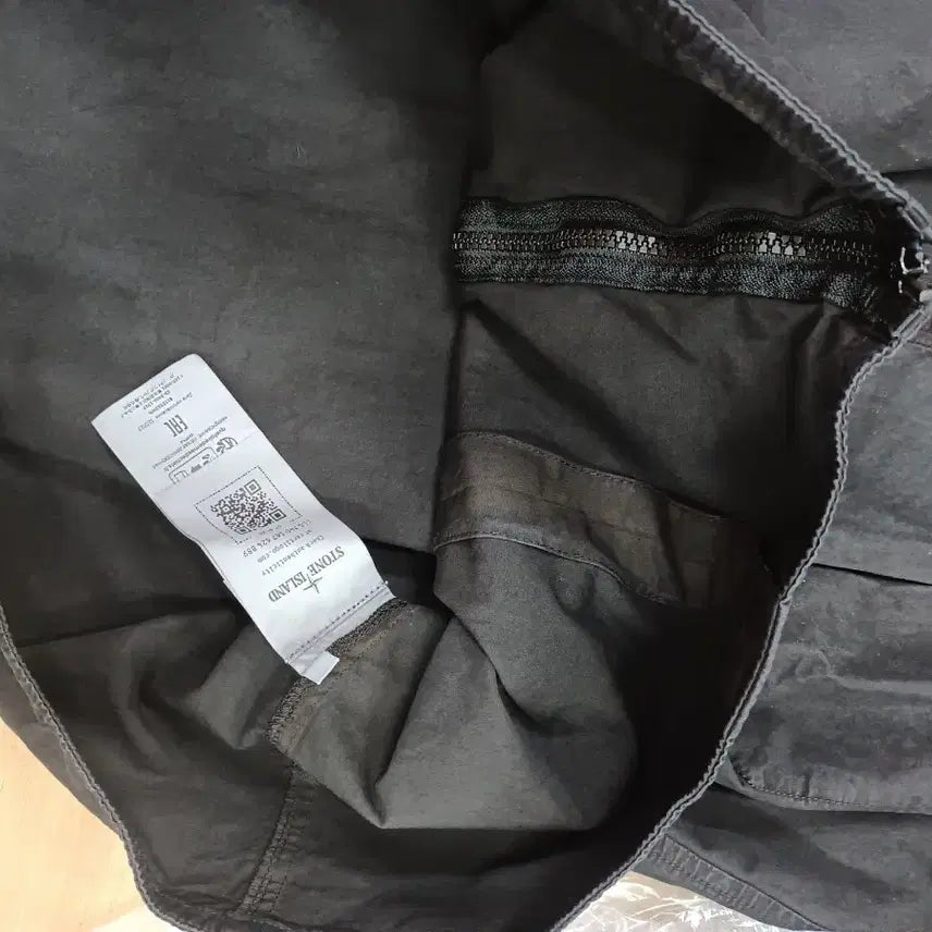 [BUNJANG] Stone Island 103WN Garment Dyed Zip Overshirt Black / 스톤 아일랜드 103WN 가먼트 다이드 집 오버셔츠 블랙 - 24FW
