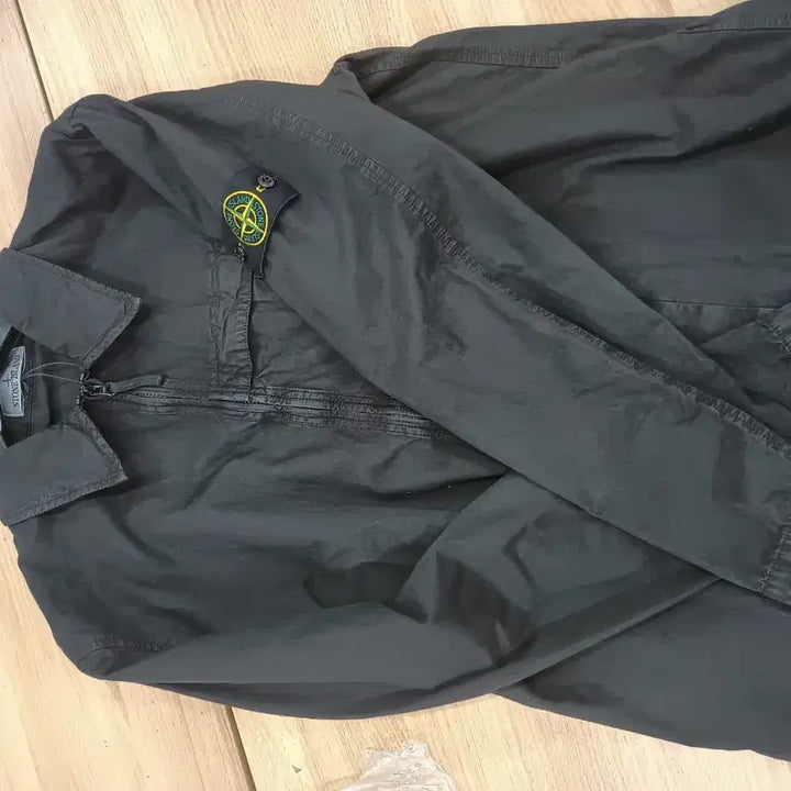[BUNJANG] Stone Island 103WN Garment Dyed Zip Overshirt Black / 스톤 아일랜드 103WN 가먼트 다이드 집 오버셔츠 블랙 - 24FW