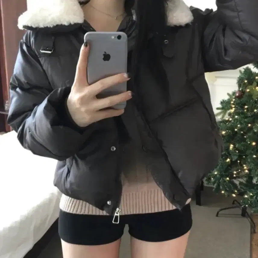 [BUNJANG] Avely Short Padded Jacket / 에이블리 숏패딩