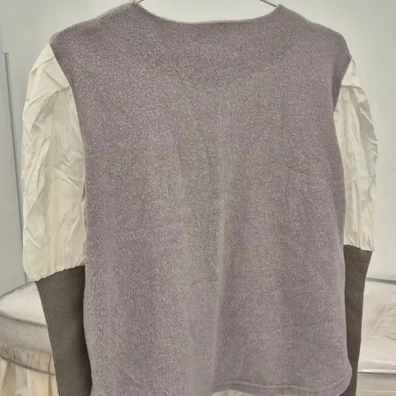 [BUNJANG] Dew e Dew e Puff Sleeve Blouse Knit Top / (새상품)듀이듀이 Dew e Dew e 퍼프 소매 블라우스 니트
