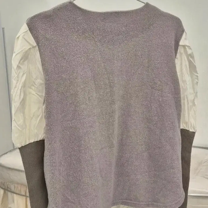 [BUNJANG] Dew e Dew e Puff Sleeve Blouse Knit Top / (새상품)듀이듀이 Dew e Dew e 퍼프 소매 블라우스 니트