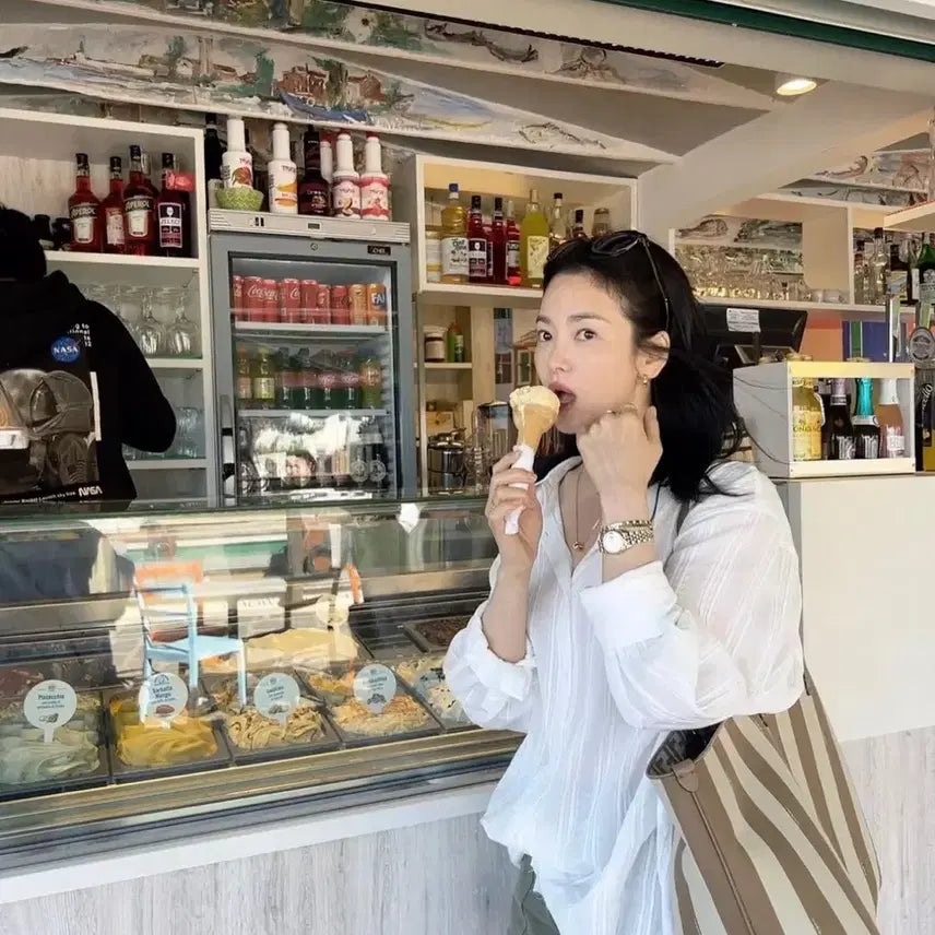 [SOLD OUT] 모이아 송혜교 시어 스트라이프 셔츠 아이보리