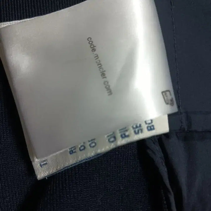 [SOLD OUT] [정품]몽클레어 니트패딩 집업 가디건 자켓