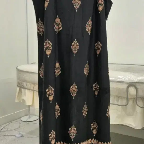 [BUNJANG] Another A Ethnic Pattern Bohemian Style Cami Maxi Dress / 에스닉 패턴 보헤미안 스타일 끈나시 롱 원피스