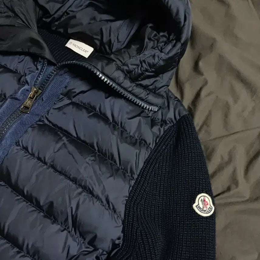 [BUNJANG] Moncler Knit Padded Zip-Up Jacket / [정품] 몽클레어 니트패딩 집업 자켓 가디건