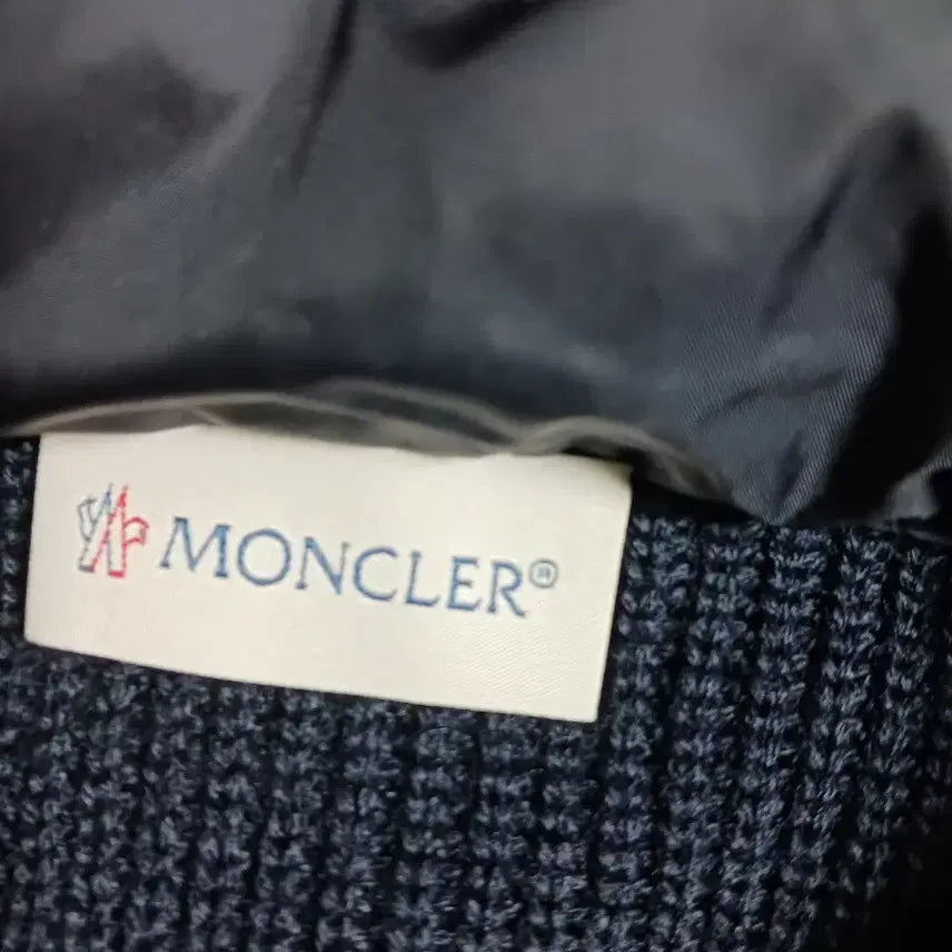 [BUNJANG] Moncler Knit Padded Zip-Up Jacket / [정품] 몽클레어 니트패딩 집업 자켓 가디건
