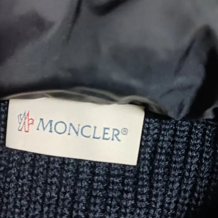 [BUNJANG] Moncler Knit Padded Zip-Up Jacket / [정품] 몽클레어 니트패딩 집업 자켓 가디건