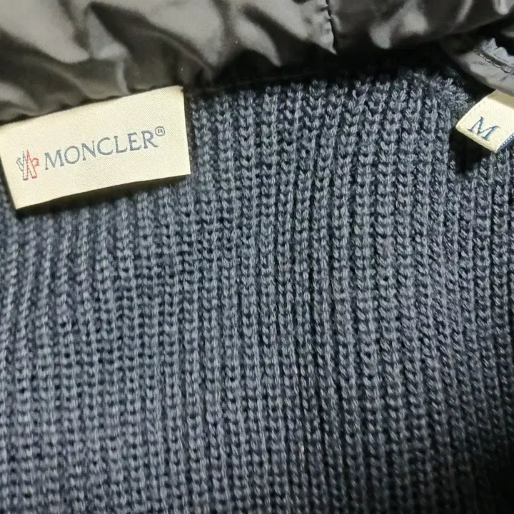 [BUNJANG] Moncler Knit Padded Zip-Up Jacket / [정품] 몽클레어 니트패딩 집업 자켓 가디건