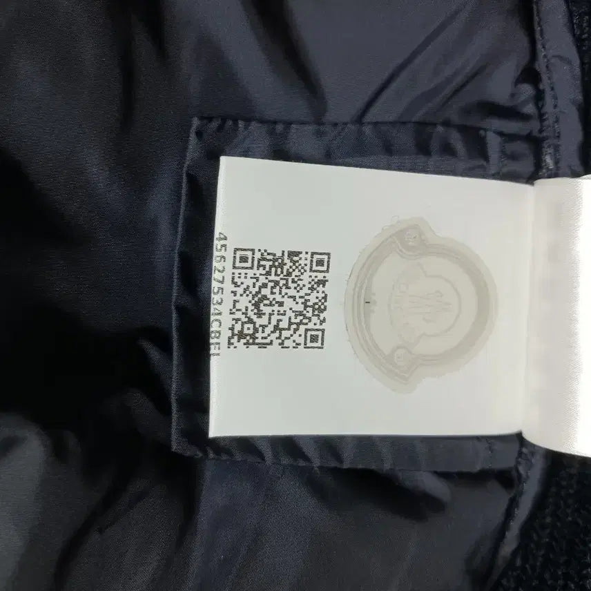 [BUNJANG] Moncler Knit Padded Zip-Up Jacket / [정품] 몽클레어 니트패딩 집업 자켓 가디건