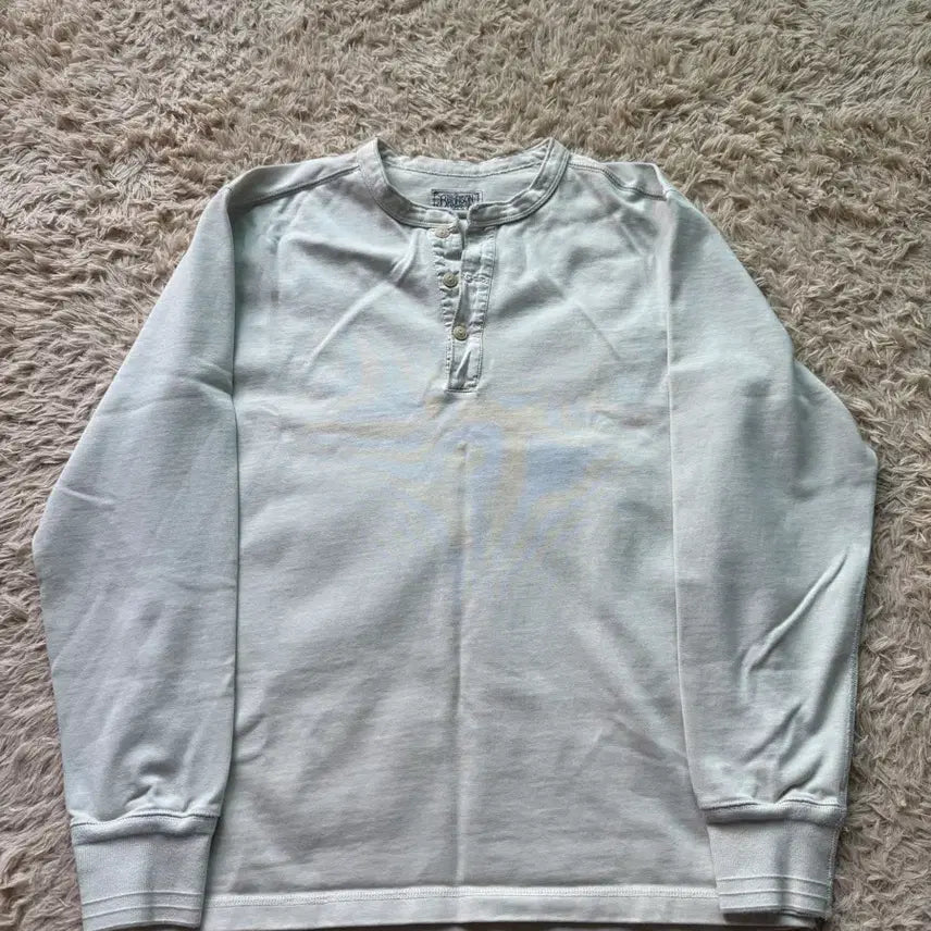 [SOLD OUT] 브론슨 빈티지 롱슬리브 헨리넥 (아이보리)
