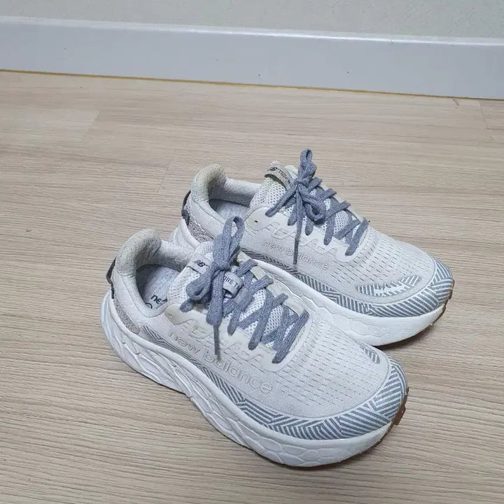 [SOLD OUT] 뉴발란스 프레쉬 폼 모어 트레일 v3 235