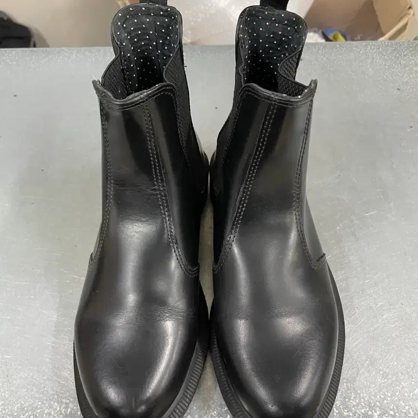 [BUNJANG] Dr. Martens Flora Boots UK4 / 닥터마틴 플로라 부츠 uk4 (gr-4522)