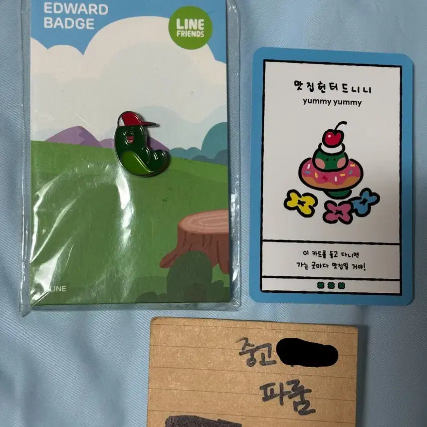 [BUNJANG] Line Friends Edward Badge + Denni Fortune Card / 라인프렌즈 에드워드 뱃지 +드니니 행운카드