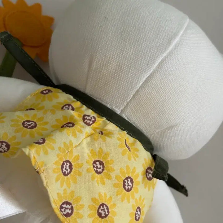 [BUNJANG] Sanrio Classic Sunflower Kitty Plush / 산리오 고전 해바라기 키티 인형