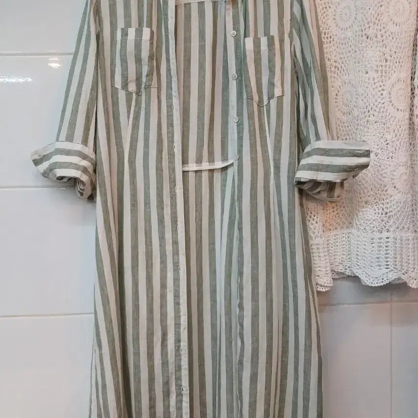 [BUNJANG] BCBG Striped Shirt Long Dress / BCBG 스트라이프 셔츠형 롱 원피스 55(85-94-155)