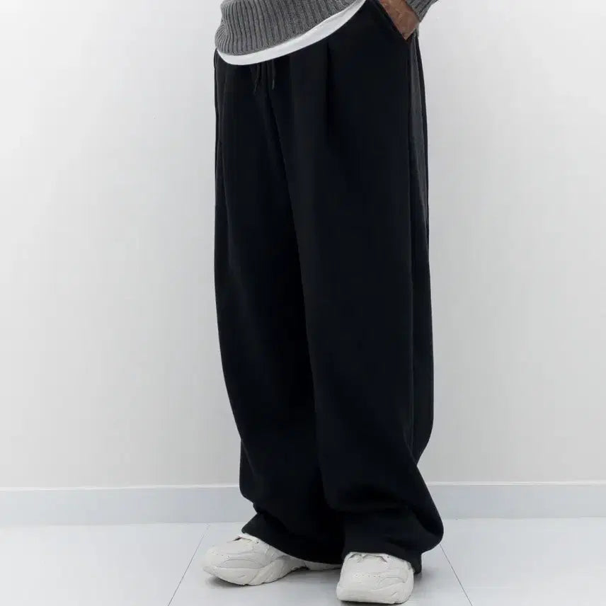 [BUNJANG] Unisex Wide Balloon Training Sweatpants / 남자 남녀공용 와이드 벌룬 운동 헬스 트레이닝 츄리닝 스웻 통 바지