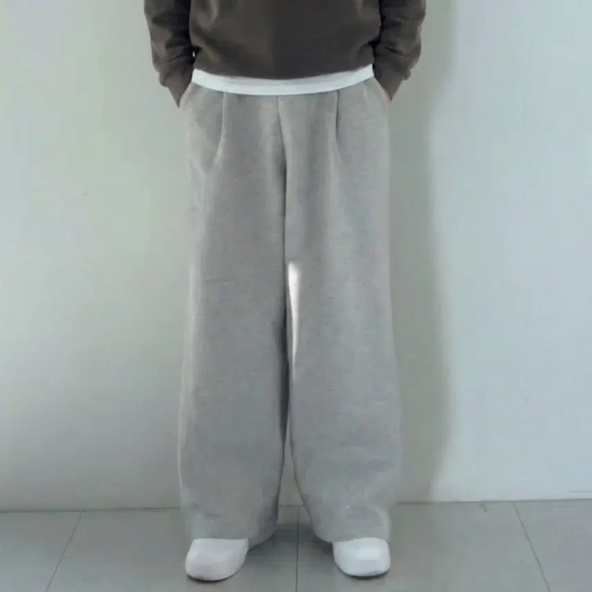 [BUNJANG] Unisex Wide Balloon Training Sweatpants / 남자 남녀공용 와이드 벌룬 운동 헬스 트레이닝 츄리닝 스웻 통 바지