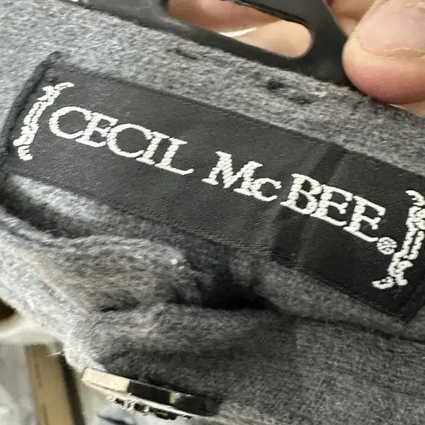 [BUNJANG] CECIL MCBEE Gothic Punk Zipper Detail Shorts / [31인치] CECIL MCBEE 고스펑크 지퍼디테일 쇼츠반바지