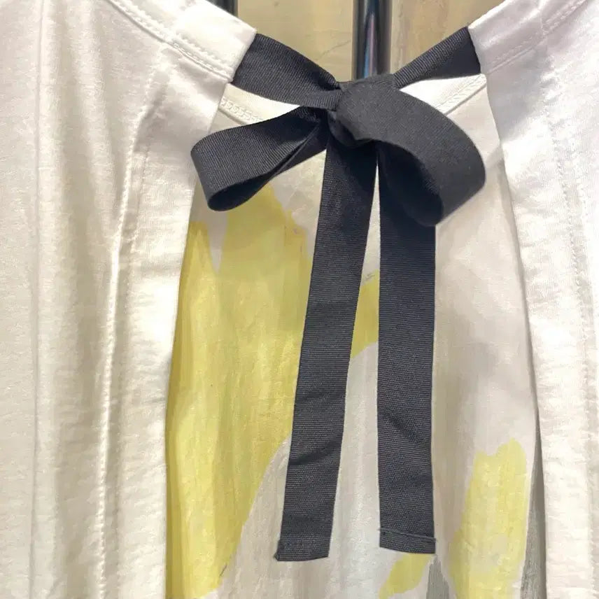 [BUNJANG] Marni Open String Short Sleeve T-shirt / 마르니 백 오픈 스트링 반팔티 66