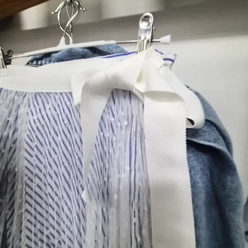 [BUNJANG] Stone Beads Balloon Denim Jacket &amp; Zigot Lace Layered Skirt / 스톤비즈 벌룬 반팔 데님자켓.지고트 레이스 원피스