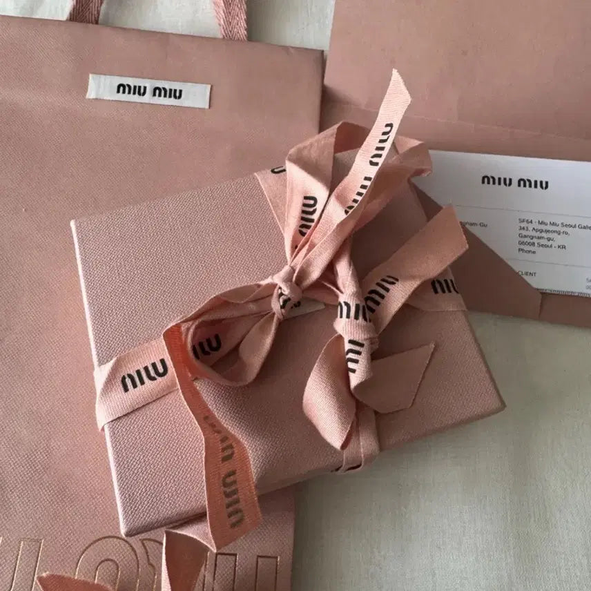 [BUNJANG] Miu Miu Matelassé Card Wallet / (정품/새제품) 미우미우 마테라쎄 카드지갑