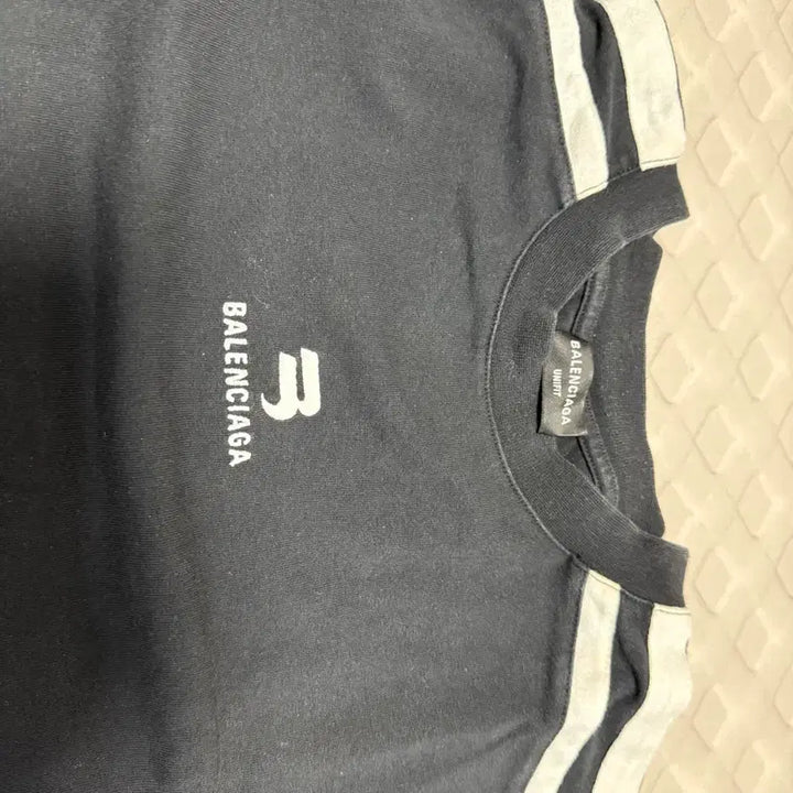 [BUNJANG] Balenciaga Sporty B Logo T-shirt / [팝니다] 발렌시아가 스포티 B 로고 반팔 티셔츠 팝니다.