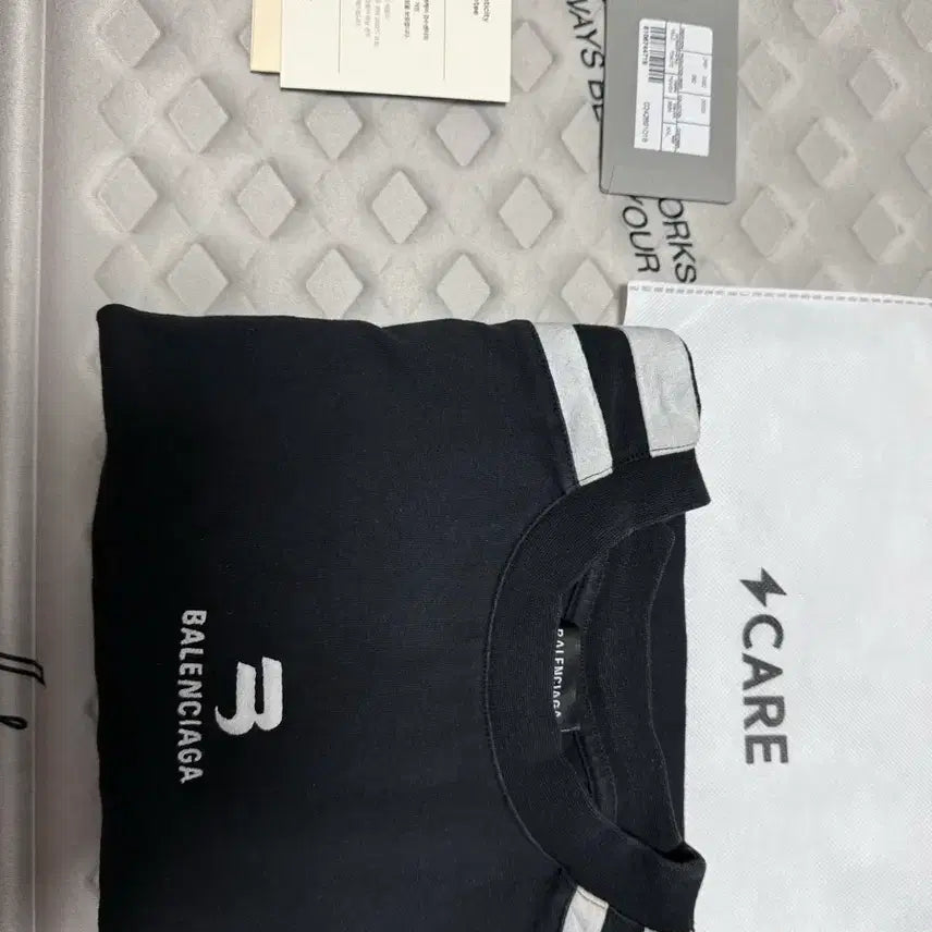 [BUNJANG] Balenciaga Sporty B Logo T-shirt / [팝니다] 발렌시아가 스포티 B 로고 반팔 티셔츠 팝니다.