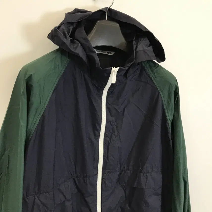 [BUNJANG] Uniqlo JW Anderson Windbreaker Jacket [XL] / 유니클로 JW앤더슨 바람막이자켓 [XL]