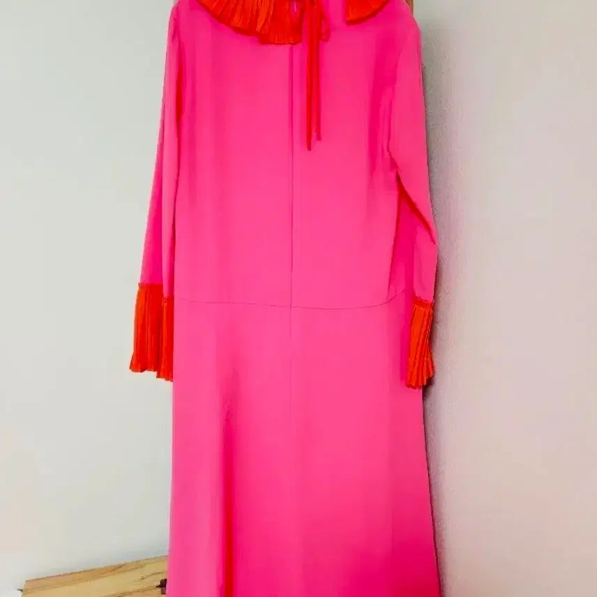 [SOLD OUT] 럭키슈에뜨 오렌지배색 핑크프릴 원피스 새상품급