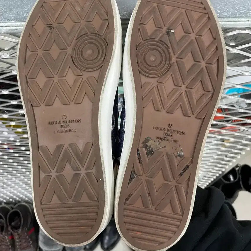 [BUNJANG] Louis Vuitton Tattoo Low Top Sneakers / 루이비통 로우탑 타투 스니커즈 9 (gr-4524)