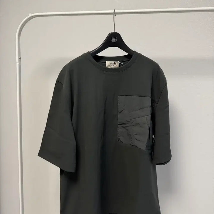 [SOLD OUT] 새상품) 에르메스 남성 반팔 티셔츠 xxl