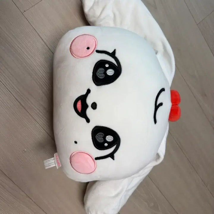 [SOLD OUT] 아이브 미니브 체리 쿠션