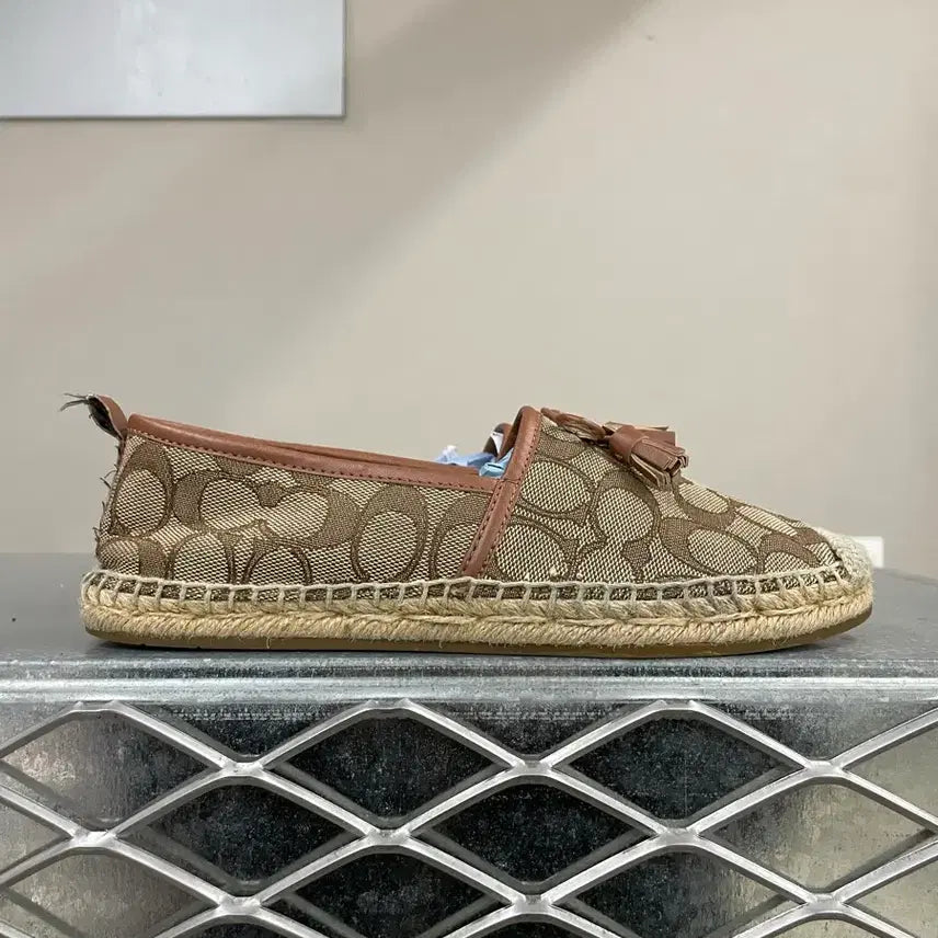 [SOLD OUT] 코치 에스파듀 슬립온 235 (gr-4528)