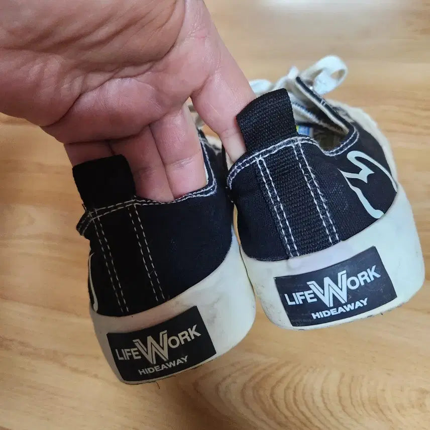 [BUNJANG] LifeWork Black/White Sneakers / 라이프워크 블랙/화이트 스니커즈