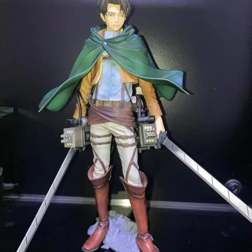 [BUNJANG] Attack on Titan Levi MSP Figure Set / 풀셋)진격의 거인 리바이 msp피규어+입체기동장치 고전쿠지넨도가챠룩업누이