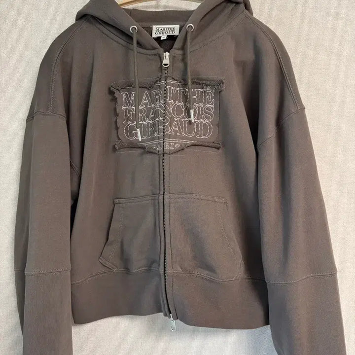 [BUNJANG] Marithe Logo Zip-up &amp; Pants Set Charcoal Brown (Seulgi&