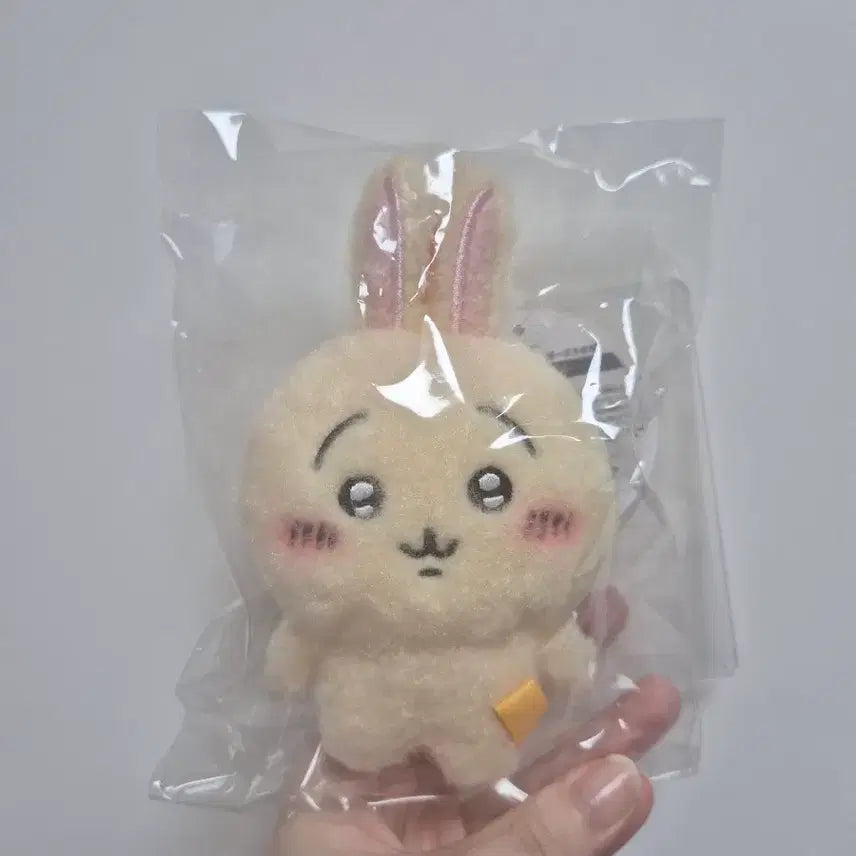 [BUNJANG] Chiikawa Fuwa Fuwa Howa Howa Usagi Mascot Plush / 치이카와 후와후와 호와호와 우사기 마스코트 인형