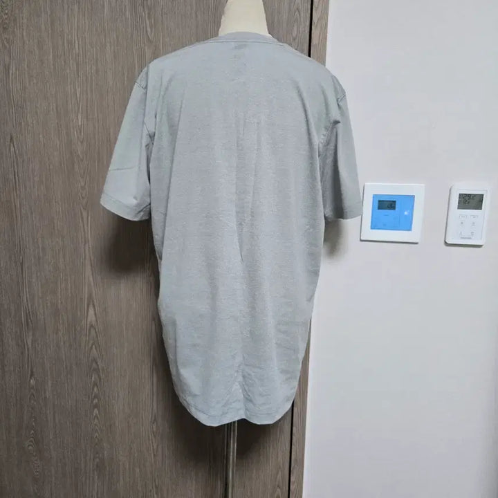 [BUNJANG] Descente Gray Short Sleeve T-shirt / 데상트 회색 반팔 티셔츠