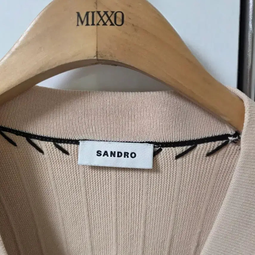 [SOLD OUT] 산드로 SANDRO 베이지색 가디건