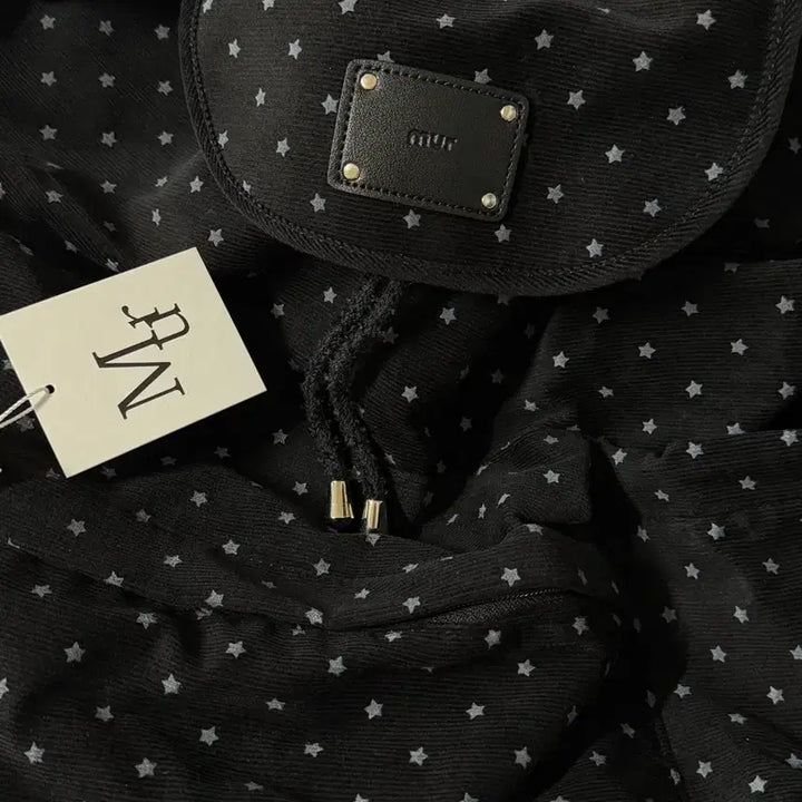 [BUNJANG] Mur Fluffy String Backpack Black Star / 미사용) 무르 Mur 플러피 스트링 백팩 블랙스타 별 백팩