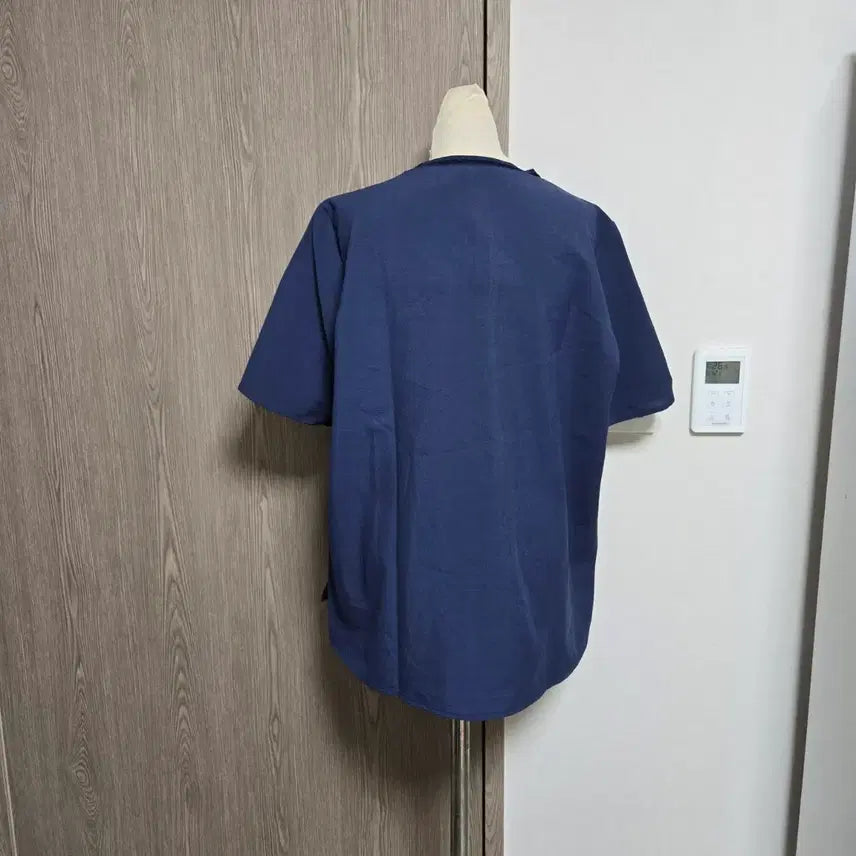 [SOLD OUT] 새상품)  PAT 네이비 냉감 반팔 블라우스