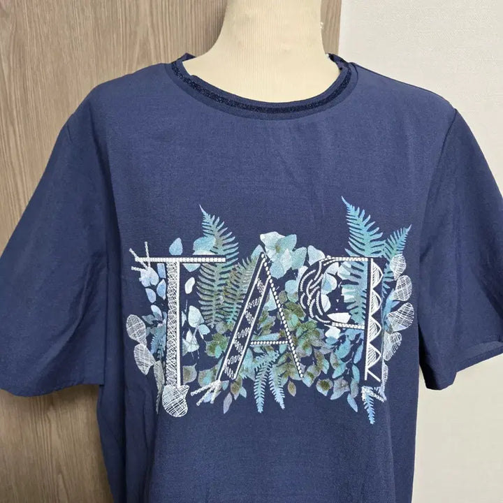 [SOLD OUT] 새상품)  PAT 네이비 냉감 반팔 블라우스