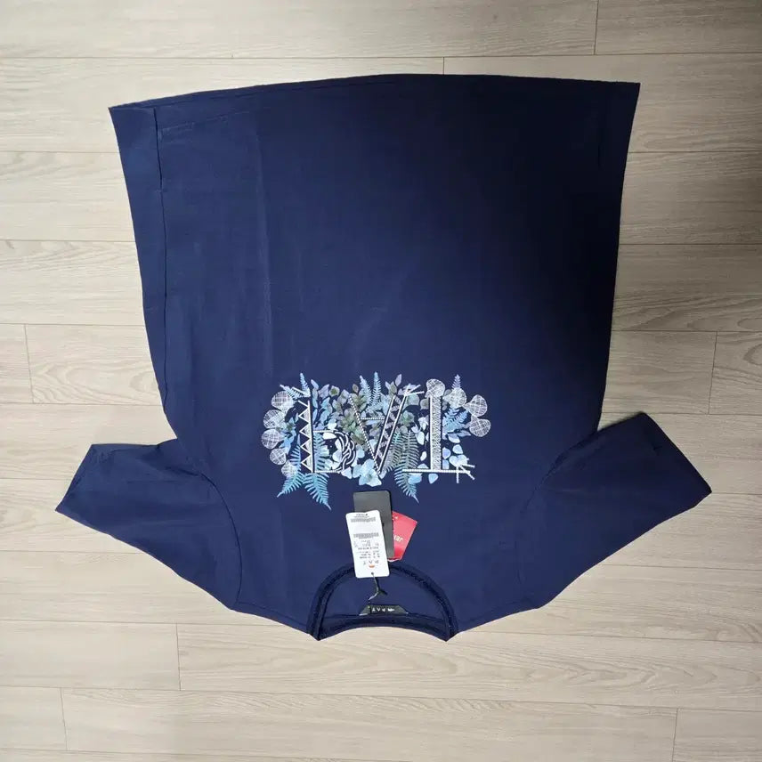 [SOLD OUT] 새상품)  PAT 네이비 냉감 반팔 블라우스