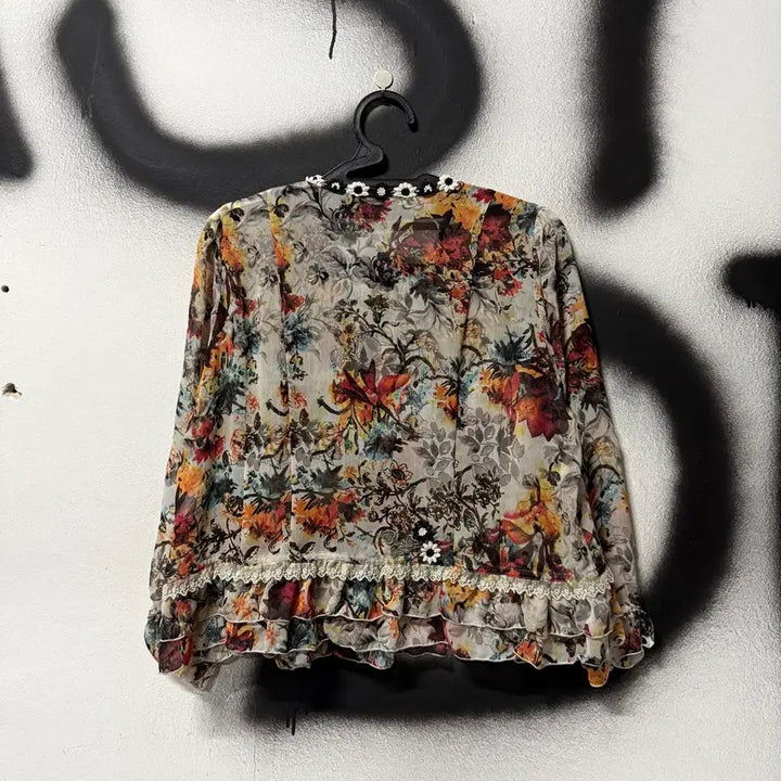 [BUNJANG] Vintage Ethnic Mori Lace Crop Blouse / VTG 빈티지 에스닉 모리 레이스 디테일 크롭 블라우스
