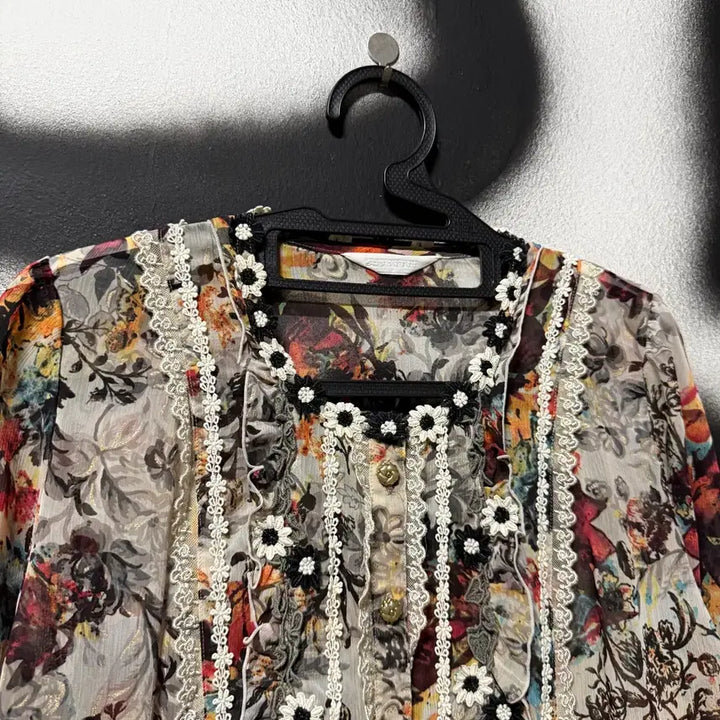 [BUNJANG] Vintage Ethnic Mori Lace Crop Blouse / VTG 빈티지 에스닉 모리 레이스 디테일 크롭 블라우스