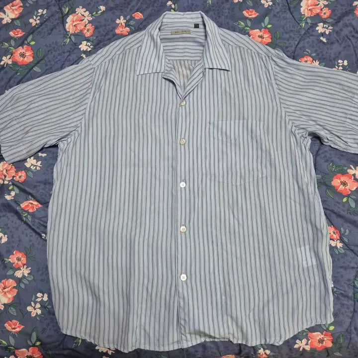 [SOLD OUT] [벨리에 25ss] 치코 숏 슬리브 셔츠 투톤 스카이블루